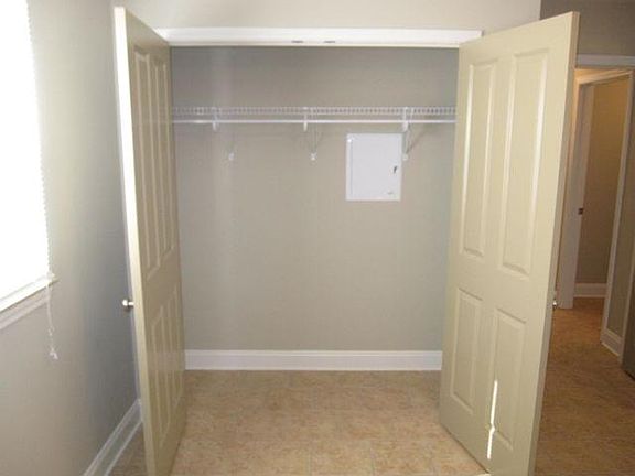 4th image of 410 Nashville Ave