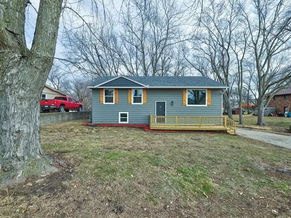 413 SE Jacob St, Grimes, IA 50111
