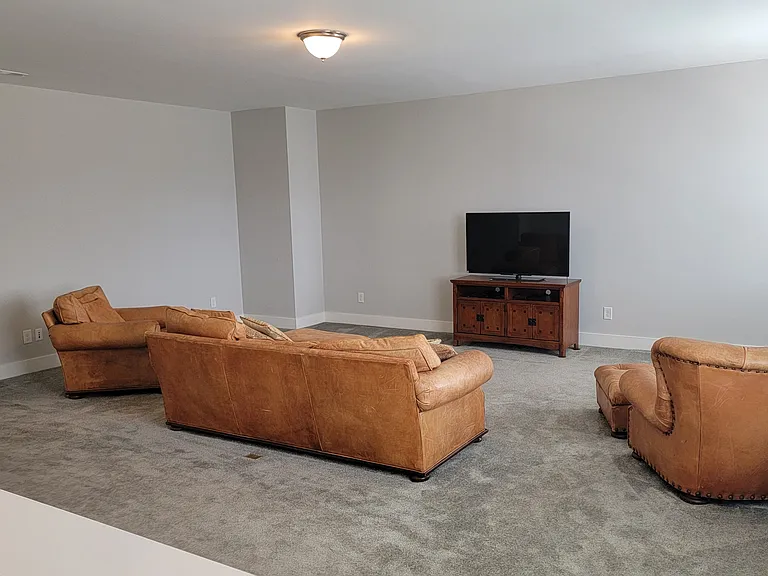 142 Vanner Rd — Photo 8