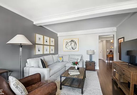 2nd image of 325 E 79th St APT 15D