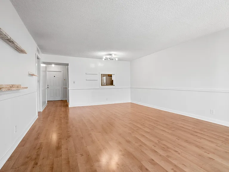 620 NE 12th Ave #602 — Photo 13