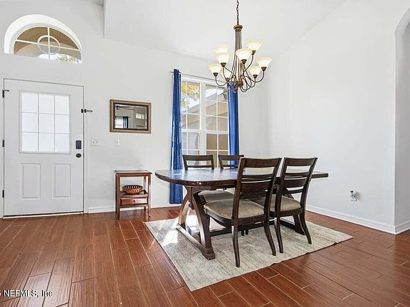 3rd image of 13001 HARBORTON Drive