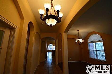 3rd image of 9208 Regal Oaks Dr