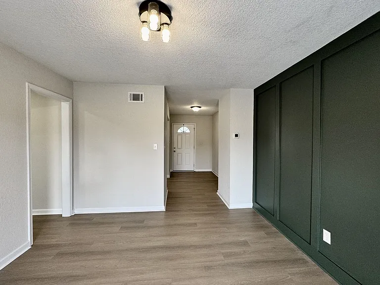 4512 Whitechapel Ct — Photo 14