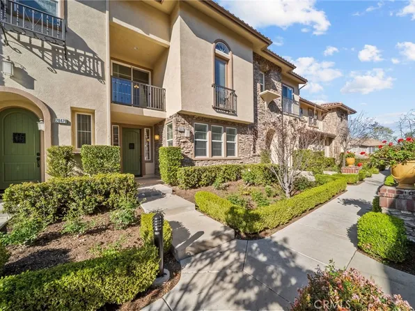28472 Herrera St, Santa Clarita, CA 91354