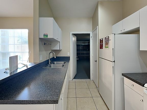 4th image of 2668 Sundance Cir