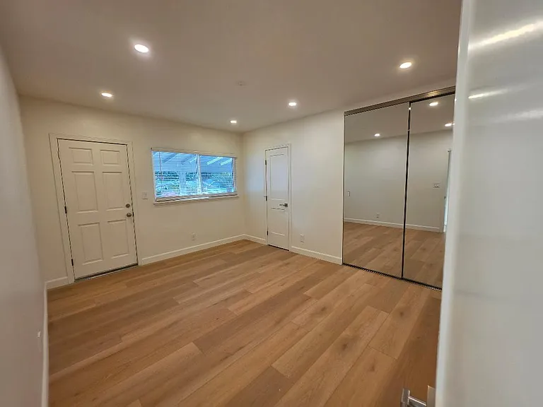 935 Arwin St — Photo 14