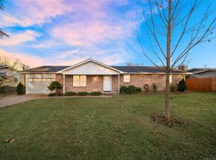 615 Elmwood Dr, Cleveland, OK 74020