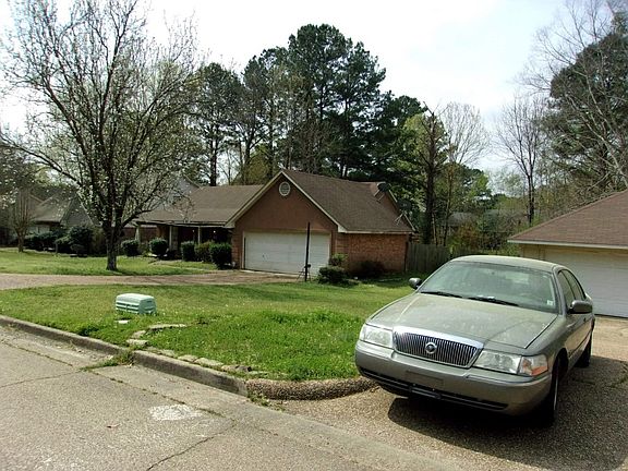 2nd image of 145 Eltonwoods Dr