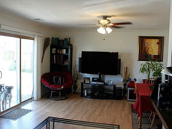 2nd image of 4204 Lindberg Pl