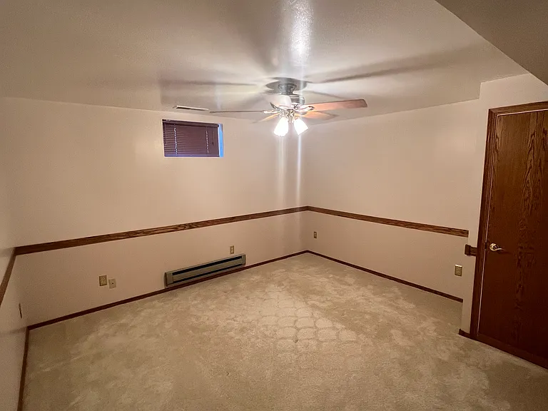 421 W 100 N — Photo 25