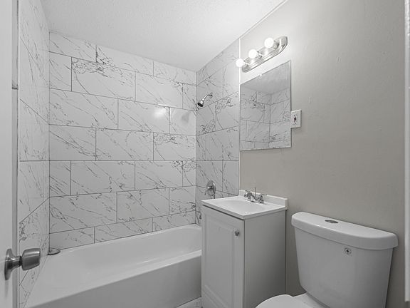 3rd image of 3016 Croley Dr