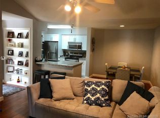 833 Riverside Dr APT 833, Coral Springs, FL 33071