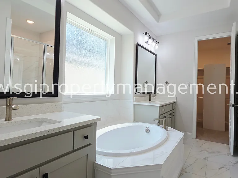 10870 Grayhead Dr — Photo 19