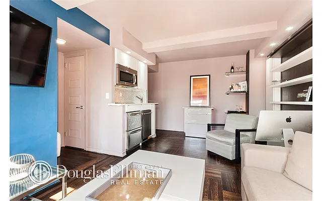 Sold by Douglas Elliman | media 16