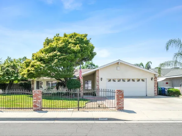 1305 Barbara St, Selma, CA 93662