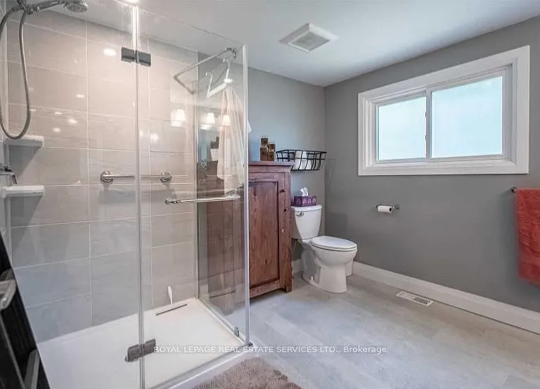 2365 Selwyn Bay Ln — Photo 27