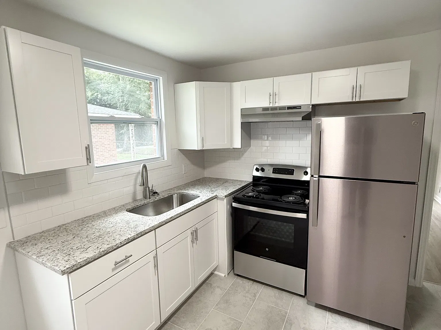 1321 Riverwood Drive - B — Photo 1