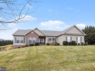 36 W Summit Dr, Littlestown, PA 17340