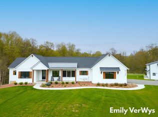 4127 Grayback Ridge Dr, Wayland, MI 49348