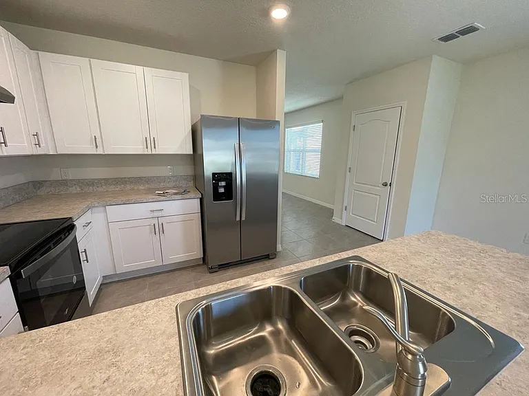 1533 Quinta Rd — Photo 10