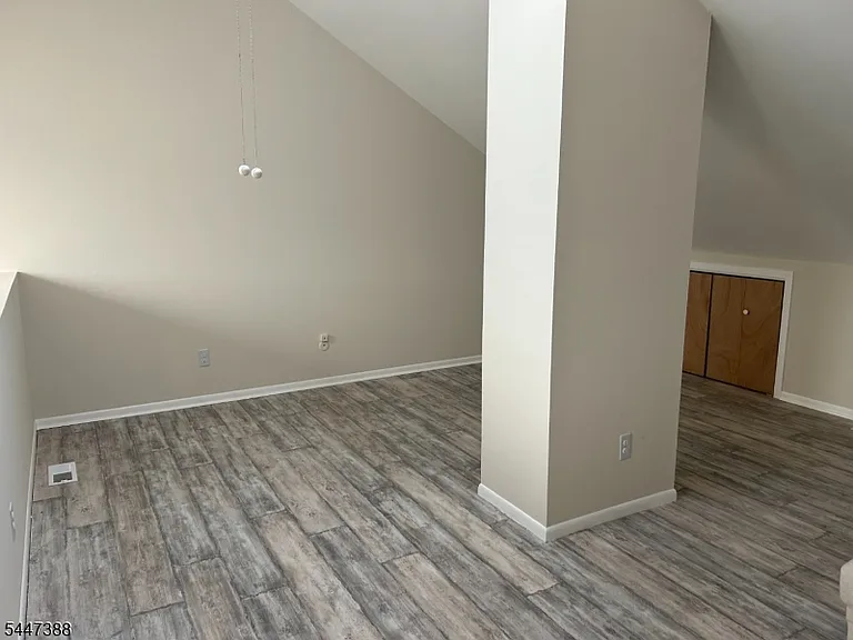 3 Beaver Creek Dr #8 — Photo 13