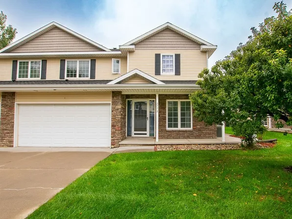 2779 NW 154th Ct, Clive, IA 50325