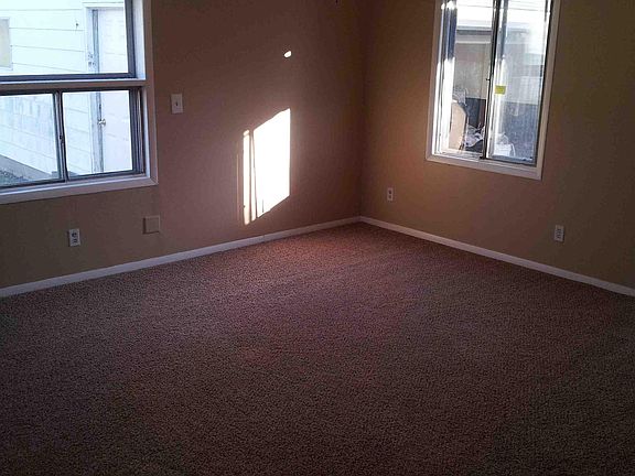 3rd image of 2659 Shirley Dr