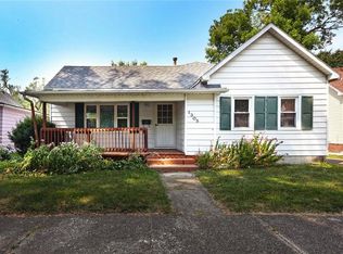 1305 7th St, Perry, IA 50220