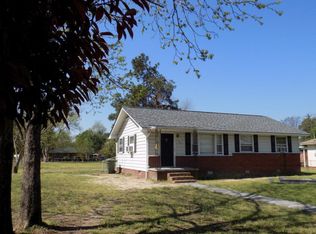 2032 Columbia Cir, Sumter, SC 29154