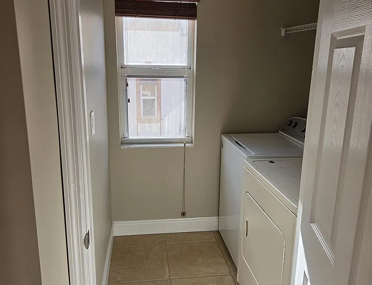 5984 SW 8th St #1 — Photo 13