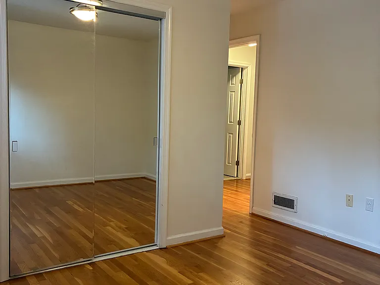 5311 Sangamore Rd — Photo 6