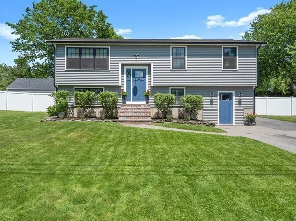 1 Coltin Dr, Newburyport, MA 01950