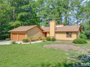 122 Riding Ridge Rd, Fuquay Varina, NC 27526