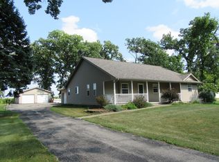 2327 N 5000w Rd, Kankakee, IL 60901