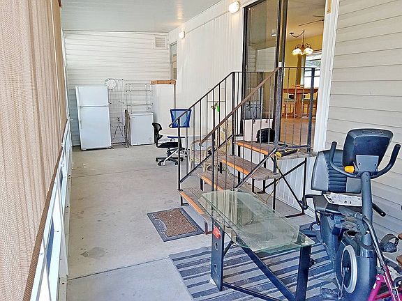 2nd image of 340 La Casa Dr #340