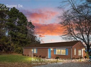 1058 Shore Dr, Colonial Beach, VA 22443