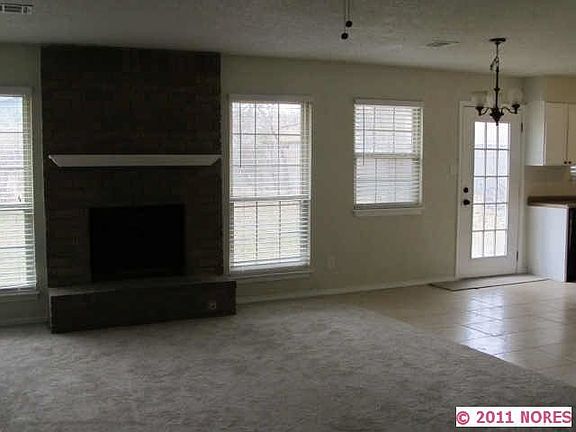 3rd image of 602 W 148th Pl S