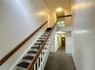 2163 Hedgerow Rd UNIT E, Columbus, OH 43220