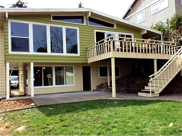 1st image of 12040 Lakeside Ave NE