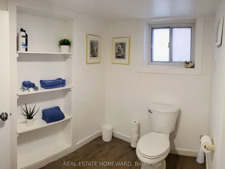50 Mould Ave #B — Photo 14