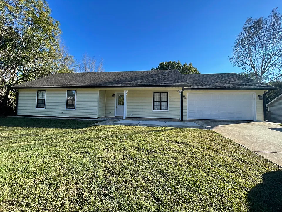 214 Eric Dr