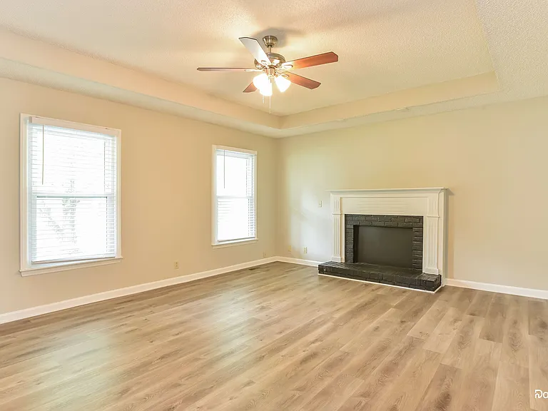 1110 E Rye Ct — Photo 5