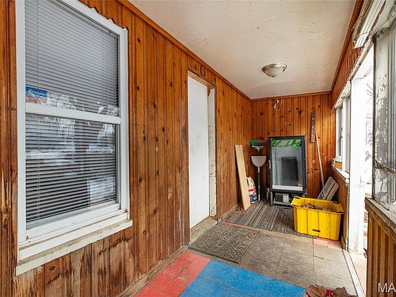 4th image of 2300 Agnes St