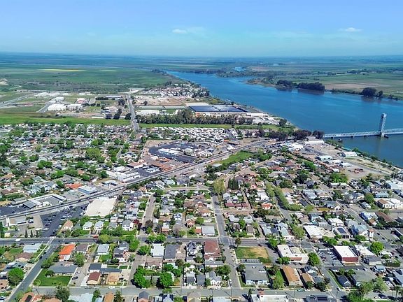 5th image of 514 Montezuma St