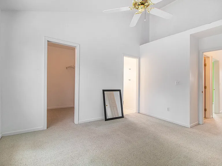 230 Lyn Anne Ct — Photo 10