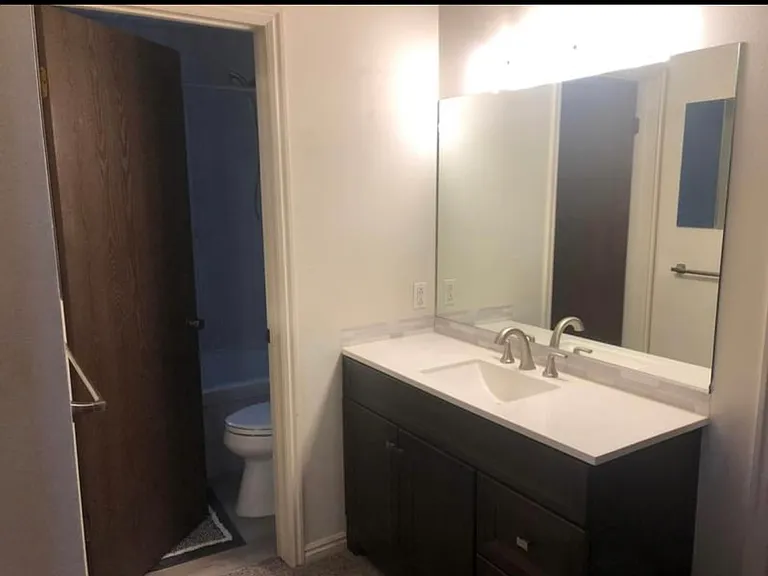 261 N 400 E #304 — Photo 7