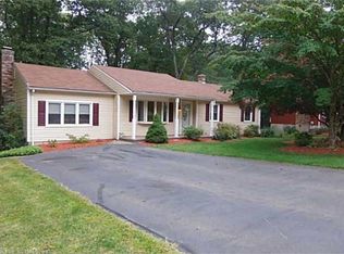 1 Booth Ter, Hamden, CT 06518