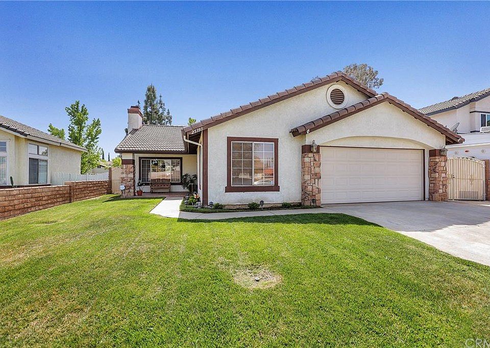 1st image of 25393 Oakstone Ct