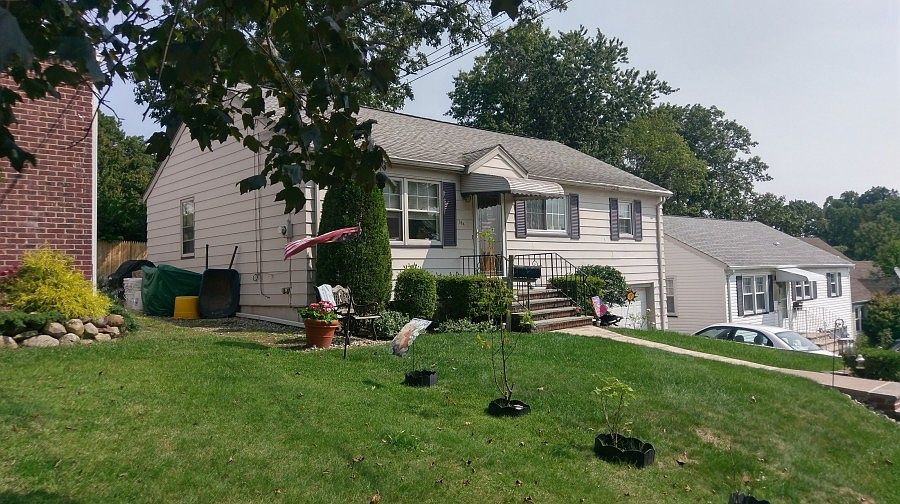 2nd image of 184 Mountainview Ave